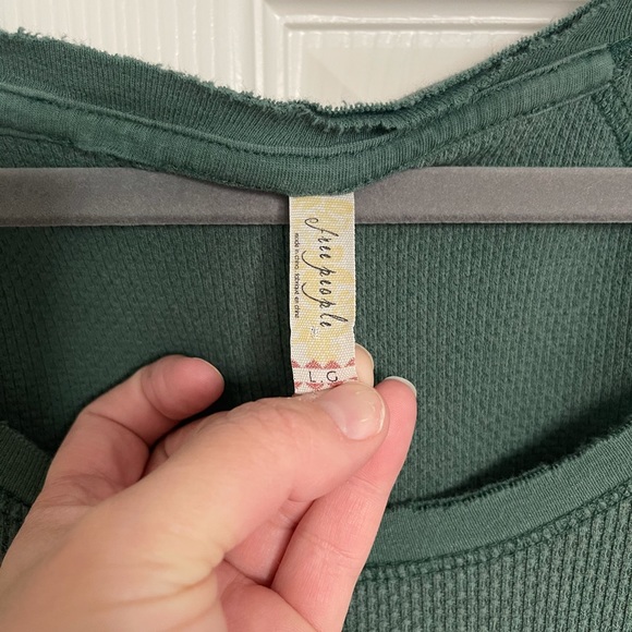 Like New Free People Boho top! 🤩 🧘♀️ - Picture 3 of 4